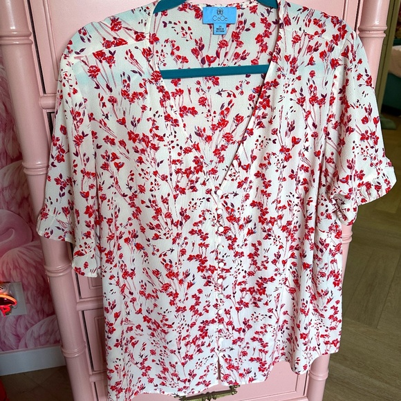 NWT CeCe Floral Ruffle Sleeve Front Button Blouse - Picture 1 of 9